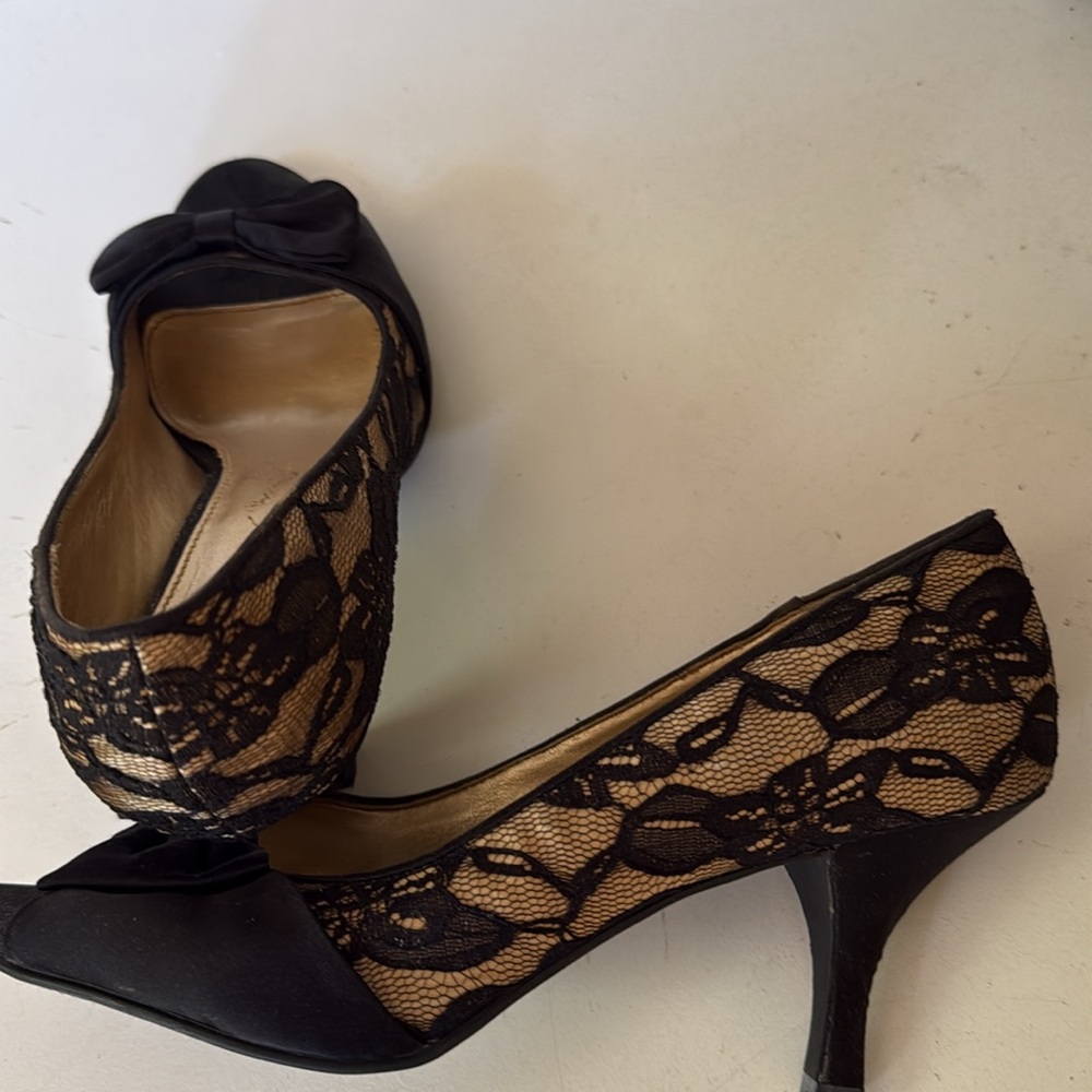 Elegant evening  Black Lace kitten Heels with Bow peep toe pumps - Picture 5 of 5